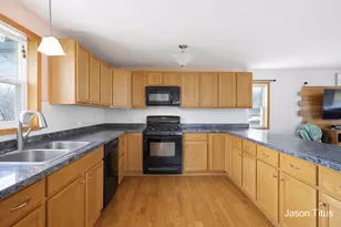 411 Hill St, Ionia, MI 48846 - Photo 2