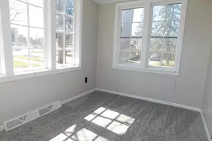 211 N 8th St, Niles, MI 49120 - Photo 8