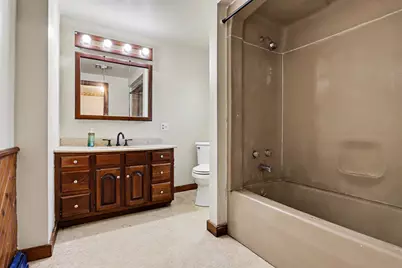 100 Westwood Street, Hillsdale, MI 49242 - Photo 6