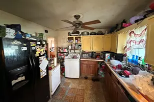 132 Lilac St, Paw Paw, MI 49079 - Photo 4