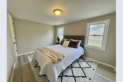 1101 E North Street, Greenville, MI 48838 - Photo 8