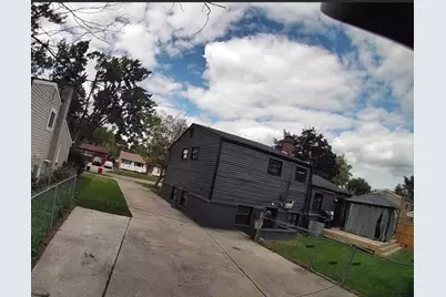 20452 Dubois, Clinton Twp, MI 48035 - Photo 2