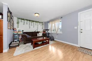 2 Faust Ct, Ann Arbor, MI 48108 - Photo 4
