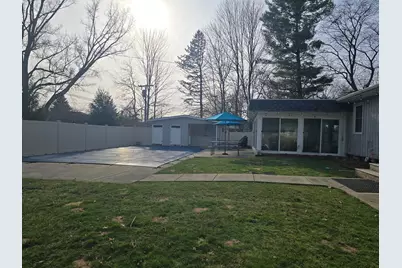 915 Grand Avenue, Sturgis, MI 49091 - Photo 6