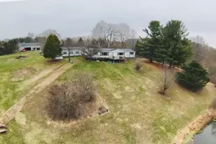 1306 Jack Henry Dr, Charlotte, MI 48813 - Photo 4