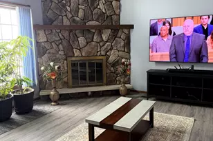 2454 Oakwood Dr, Hillsdale, MI 49242 - Photo 6