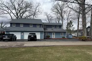 2454 Oakwood Dr, Hillsdale, MI 49242 - Photo 8