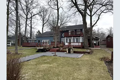 2454 Oakwood Drive, Hillsdale, MI 49242 - Photo 2