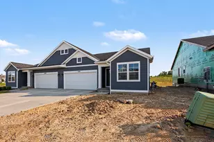 6595 Bellflower Dr, Zeeland, MI 49464 - Photo 4