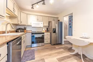 530 Liberty Pointe Dr, Ann Arbor, MI 48103 - Photo 2