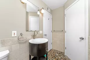 721 Whitcomb St, Kalamazoo, MI 49008 - Photo 10