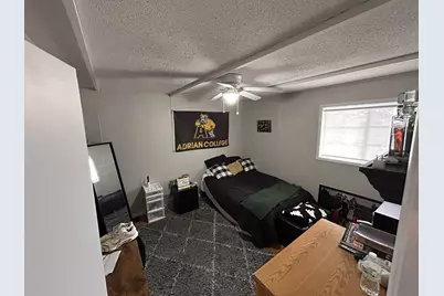 112 Renfrew Avenue, Adrian, MI 49221 - Photo 8