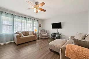 117 N Platt St, Otsego, MI 49078 - Photo 4