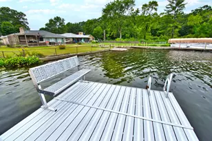 70041 Beach Dr, Edwardsburg, MI 49112 - Photo 6