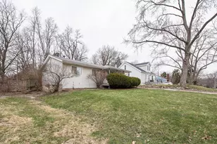 635 Dellwood Dr, Ann Arbor, MI 48103 - Photo 32