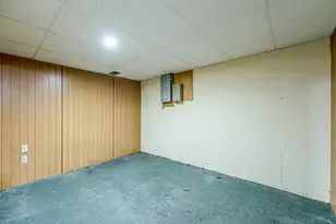 635 Dellwood Dr, Ann Arbor, MI 48103 - Photo 22