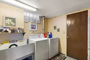 764 Manor Dr, Milford, MI 48381 - Photo 72