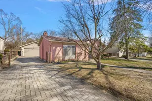 764 Manor Dr, Milford, MI 48381 - Photo 4