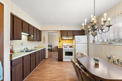 764 Manor Drive, Milford, MI 48381 - Photo 32