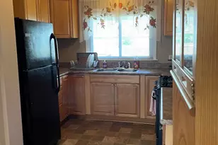 409 Humphrey St, South Haven, MI 49090 - Photo 4