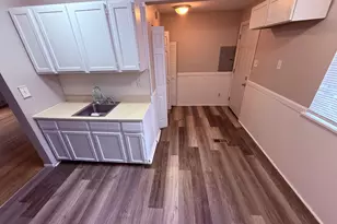 24823 Wilmot Ave, Eastpointe, MI 48021 - Photo 12