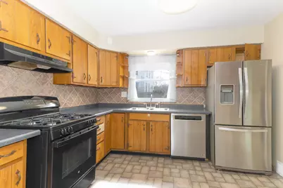 10121 S Sprinkle Road, Vicksburg, MI 49097 - Photo 4