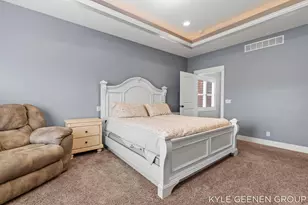 564 Blackstone St, Holland, MI 49423 - Photo 32