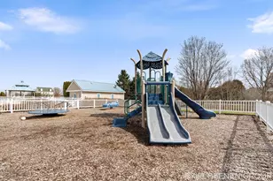 564 Blackstone St, Holland, MI 49423 - Photo 78