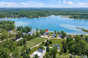 162 Lakeview Dr, Wayland, MI 49348 - Photo 8