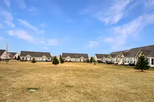 21868 Kensett Dr, Macomb, MI 48042 - Photo 28