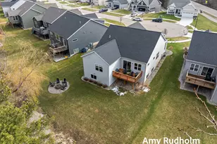 16540 Wickshire Pl, Spring Lake, MI 49456 - Photo 46