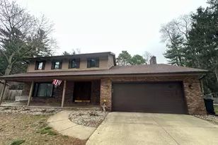 112 Minges Forest Ln, Battle Creek, MI 49015 - Photo 2