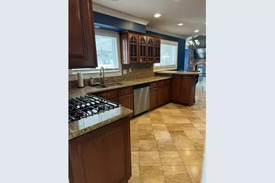 26429 Wilson Drive, Dearborn Heights, MI 48127 - Photo 10