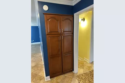 26429 Wilson Drive, Dearborn Heights, MI 48127 - Photo 10