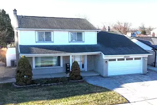 26429 Wilson Dr, Dearborn Heights, MI 48127 - Photo 2