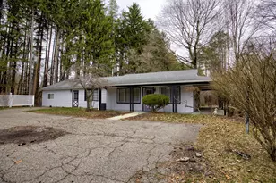 4491 S Jackson Rd, Jackson, MI 49201 - Photo 2