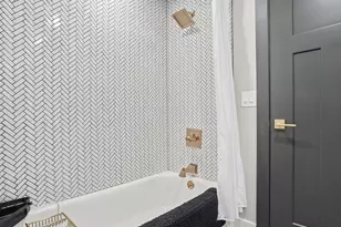 2025 Rugby Ct, Ann Arbor, MI 48103 - Photo 44