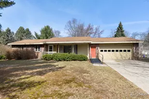 17075 Lakeview Rd, Holland, MI 49424 - Photo 1