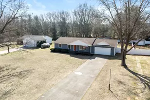 1749 Brandel Dr, Muskegon, MI 49445 - Photo 32