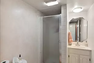 22153 Park St, Dearborn, MI 48124 - Photo 44