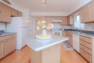 3162 Shamrock Ct, Ann Arbor, MI 48105 - Photo 28