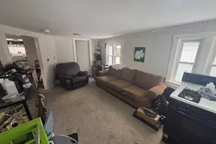 247 Marble St, Cadillac, MI 49601 - Photo 2