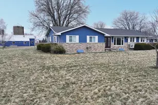 91 N Doran Rd, Imlay City, MI 48444 - Photo 2