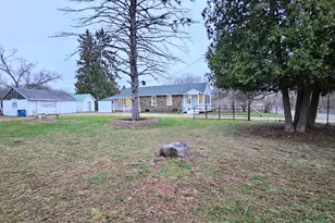 193 Ellis Rd, Battle Creek, MI 49037 - Photo 1