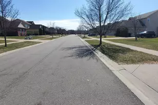 6388 Sadie Ln, Van Buren Township, MI 48111 - Photo 2