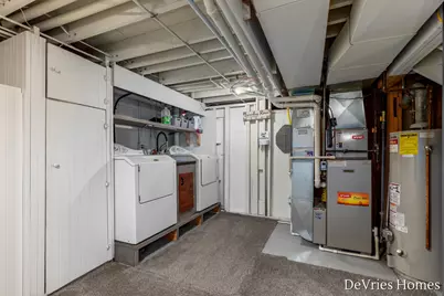 119 W McKinley Avenue, Zeeland, MI 49464 - Photo 14