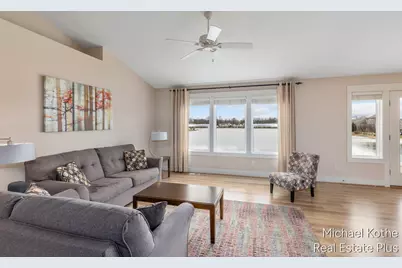 7532 Waterline Drive, Allendale, MI 49401 - Photo 8