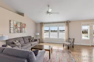 7532 Waterline Dr, Allendale, MI 49401 - Photo 8