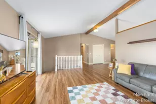 3829 Black Creek Dr, Hudsonville, MI 49426 - Photo 6