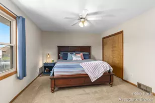 3829 Black Creek Dr, Hudsonville, MI 49426 - Photo 12